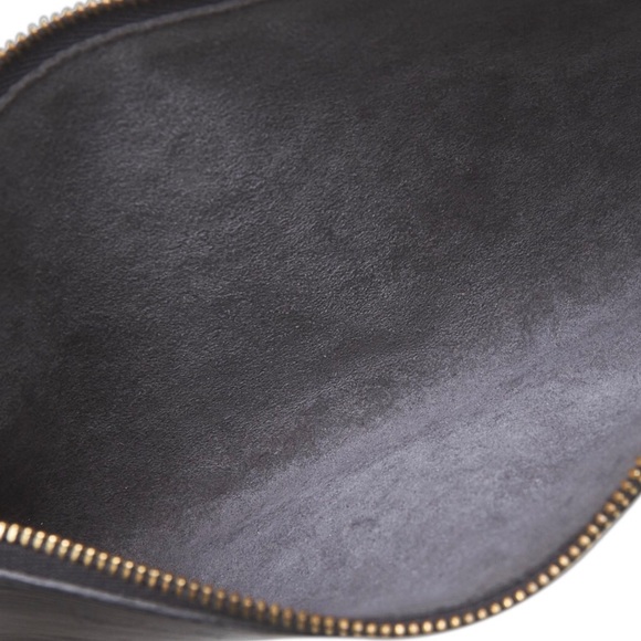 Louis Vuitton Pochette Leather Bag - Picture 4 of 7